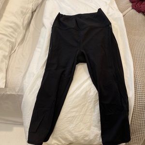 Lululemon cropped pants with mesh siding